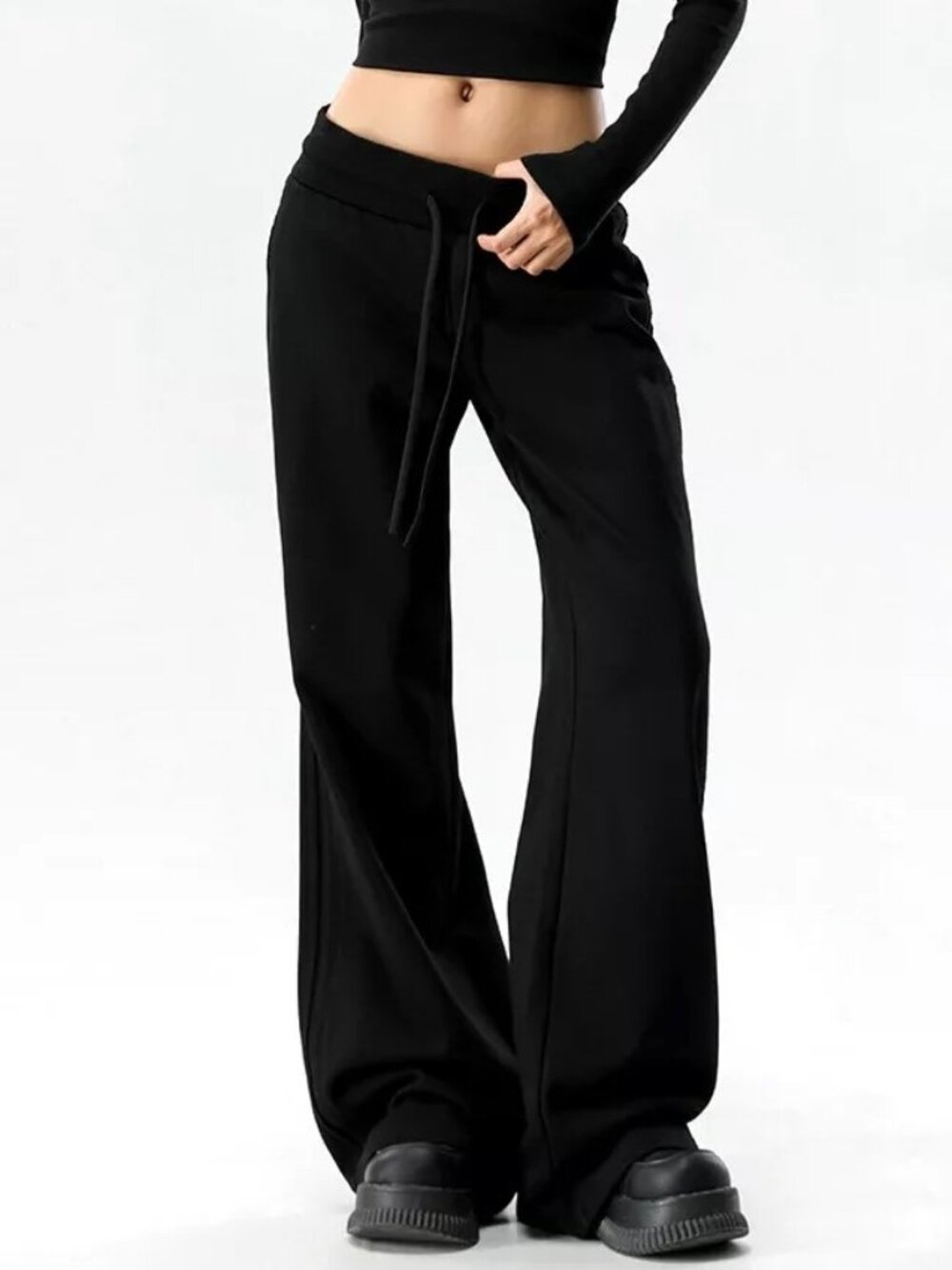 Women's Alo Sway Bootcut Sweatpant Black Leg lengthening casual flared pants🌙 - Picture 2 of 11